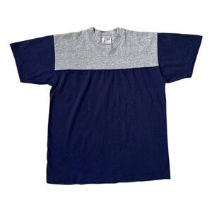 90s Vintage Two Tone T-shirt Colorblock Single Stitch Sportswear Varsity Navy.